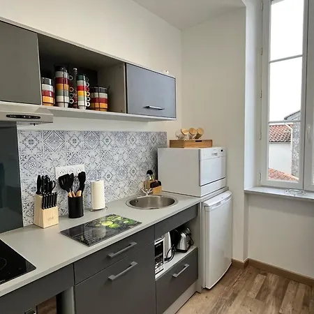 Lumineux 2 Ch, Proche & Commerces - Fr-1-706-31 Apartment *
